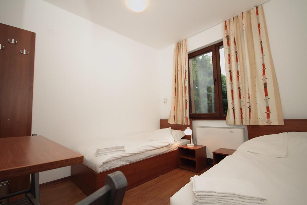 Yan Bibiyan Guest House Negushevo ภายนอก รูปภาพ