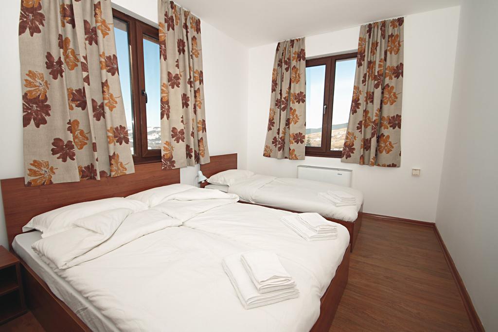 Yan Bibiyan Guest House Negushevo ภายนอก รูปภาพ